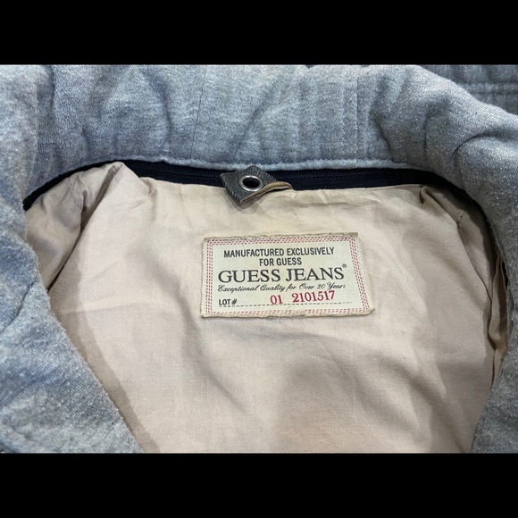 Genuine Leather jacket by Guess Jeans with detachable hoody. - Picture 3 of 4